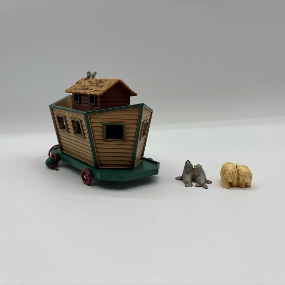 Hallmark Keepsake Ornament 1994 Noah’s‎ Ark Three Piece Set Special Edition